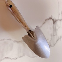 ステンレス移植ゴテ 太 シャベル スコップ 目盛付の画像