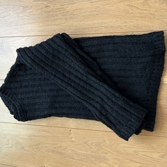 秋服　透け感のあるニットの画像