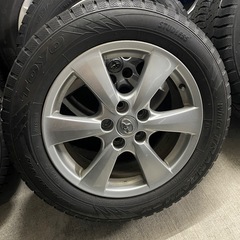 215/60 R17 17インチ　バリ溝冬タイヤアルミ4本セット国産2022年製の画像