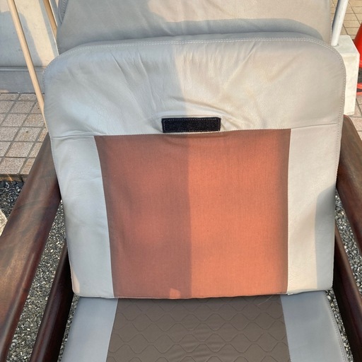 【ジモティー割引で最大15％OFF⭐️】 dyrlund 1人掛けソファー グレー