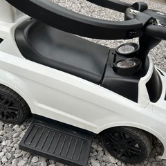 ベビー キッズ 乗用 メルセデスベンツ 押手付き 10ヶ月〜5歳  の画像