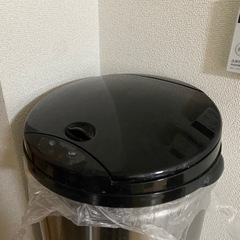 【受け渡し予定者決定】
自動開閉ゴミ箱の画像