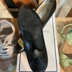 レザーパンプス🥿GIVENCHYジバンシィ革ハイヒールフォーマルシンプル✨黒の画像