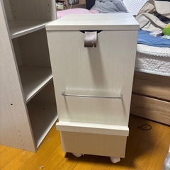 ドレッサー
の画像