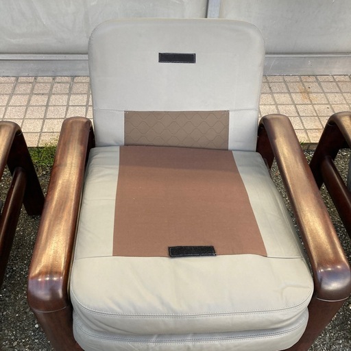 【ジモティー割引で最大15％OFF⭐️】 dyrlund 1人掛けソファー グレー
