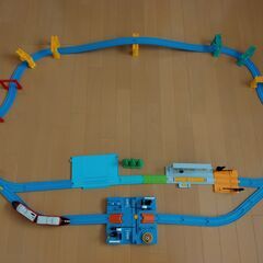 【USED】プラレール一式＋おまけ(電車)の画像