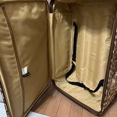 スーツケースの画像