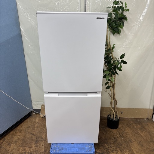 I625 ? 2023年製の高年式♪ SHARP 冷蔵庫 (152L) ⭐ 動作確認済 ⭐ クリーニング済