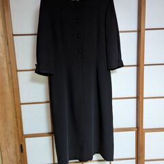 黒ワンピースの画像
