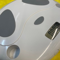 【中古】¥1,000 パンダ体重計　ヒビ有りり　【IJ11】の画像