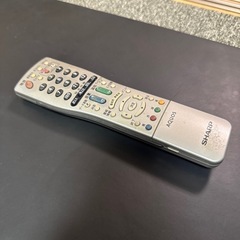 SHARP シャープ　32インチ　液晶テレビ 2008年製の画像