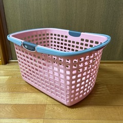 洗濯カゴ　バスケットの画像