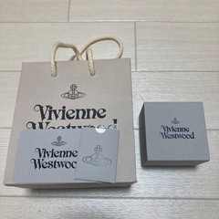 ヴィヴィアンネックレスの画像