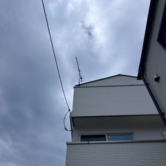 アンテナ工事　壁掛けTV工事　未経験歓迎　給料40万円〜100万円の画像