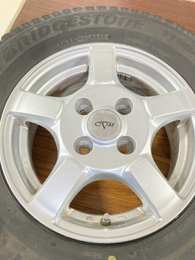 スタッドレスタイヤ 値下げしました