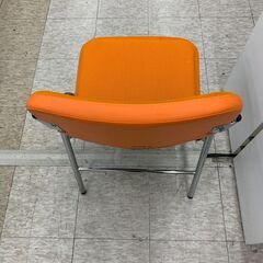 【ジモティー割引で最大15％OFF⭐️】 ITOKI イトーキ 折りたたみチェア オレンジの画像