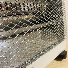 ニトリ 電気ストーブ WH-18 400W/800W ホワイトの画像