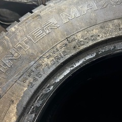 冬タイヤ‼️245/70r16 ダンロップ‼️バリ目！の画像