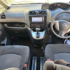 日産  セレナの画像