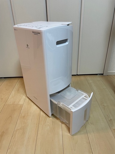 衣類乾燥除湿機 パナソニックF-YHVX120 一部保証付き  