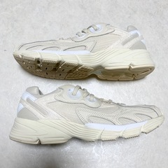 adidas ASTIR W　スニーカー 24.5cm の画像