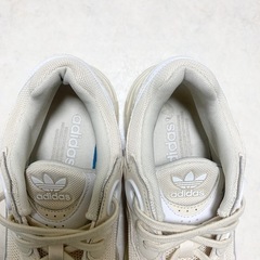 adidas ASTIR W　スニーカー 24.5cm の画像