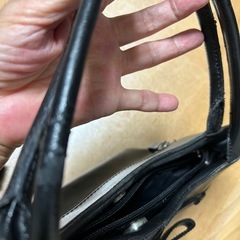 レザー・フォーマルバッグの画像