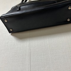 レザー・フォーマルバッグの画像