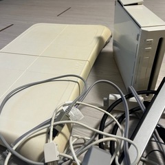 任天堂Wii本体と
ゲーム9本の画像