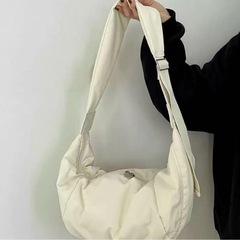 【限定値下げ中】バッグ ホワイト ショルダーバッグの画像