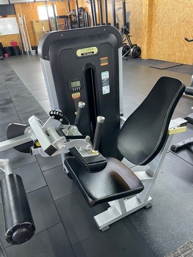 ◆シーテッドレッグカール◆主に太もものトレーニング◆