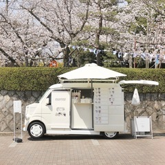 移動カフェ キッチンカー無料で出向きます