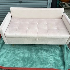 ソファの画像