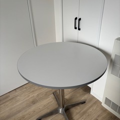 Roomnhomeセントラルラウンドテーブル ダイニングテーブル