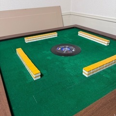 全自動麻雀卓
の画像