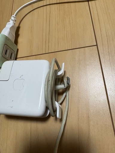 美品中古 MacBook Air 11インチ (Early 2015)