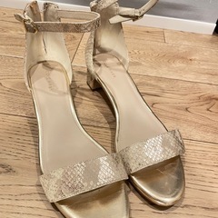 【2点セット】Cole Han サンダル＋ハイ
ヒールの画像