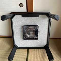 ニトリ コタツ テーブル 正方形 天板リバーシブル ブラウン 木目の画像