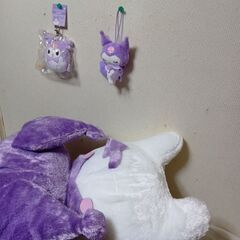 特大クロミちゃん寝そべりぬいぐるみ＆クロミプーピーマスコット＆ミニぬいぐるみの画像