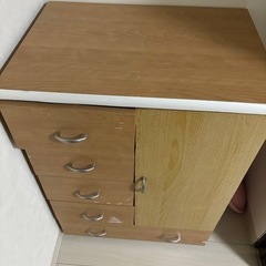 収納棚