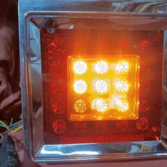 4トン　大型　LEDテール　の画像