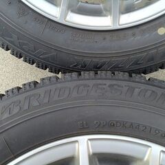 冬 フィット FIT デミオ コルト【富山】人気★シュナイダー★175/65R14 ブリヂストン 中古４本 スタッドレスタイヤ 14インチの画像