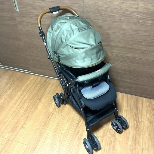 返信早い人優先します！Aprica ラクーナビッテクッションレザーハンドル アニマル柄