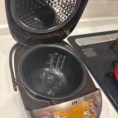 象印　炊飯器　5.5合の画像