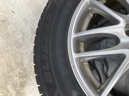 ブリザック スタッドレス　ブリヂストン　VRX3 195/65/r15 タイヤ&ホイール4本セット