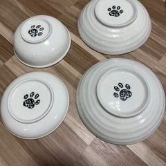 猫柄のカレー皿等の画像
