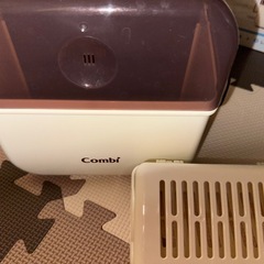 Combi 哺乳瓶用消毒ケース ブラウンの画像
