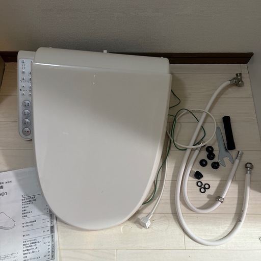 SCS-S300  東芝 温水洗浄便座 クリーンウォッシュ オート脱臭・省エネ型(瞬間式)  パステルアイボリー
