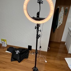 TIK TOK 棚の画像