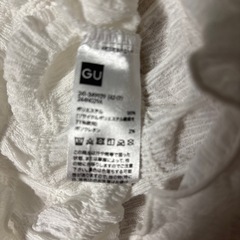 GUトップスの画像